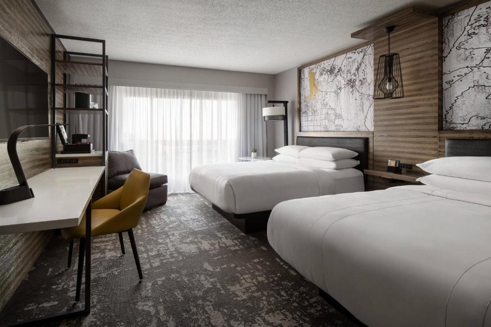 Guest room, 2 Queen interior